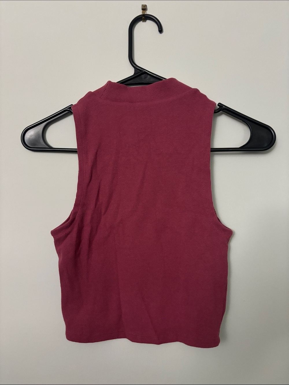 Forever 21 Ribbed Mock Neck Sleeveless Crop Top - Raspberry Pink - Picture 3 of 3